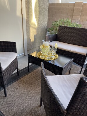 Terrace/patio - Home in the North Phoenix desert hills
Great for families and multiple couples.  (Phoenix)