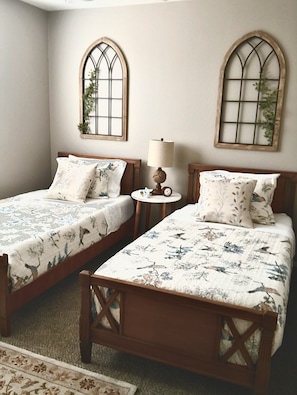 3 habitaciones, tabla de planchar con plancha y wifi gratis 