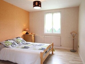 2 bedrooms