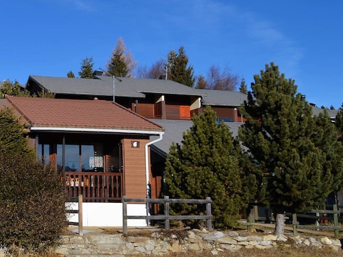 2-room chalet for 4 people near slopes, south-facing terrace