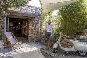 Property grounds - And its private swimming pool in a haven of peace (figari)