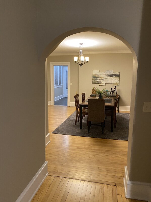 Dining - Close to Downtown & UWEC (Eau Claire)