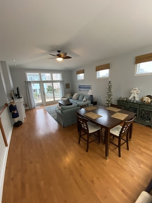 Interior - Modern 2 Bedrooms, 2.5 Baths in Beautiful IBIS section of Seapointe Village (Wildwood Crest)