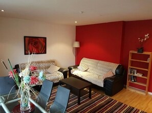 Smart TV, DVD player, books