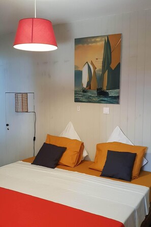 3 camere, ferro/asse da stiro, Wi-Fi gratuito, lenzuola