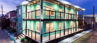 Top floor upscale contemporary space with great views and great location