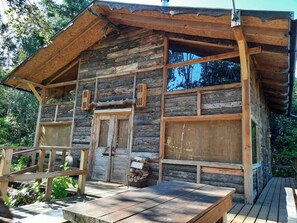 Outdoor dining - Cabañas Rústicas Pucón (Pucon)