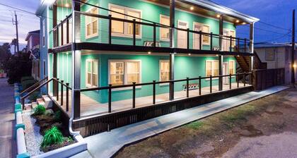 Top floor upscale contemporary space with great views and great location