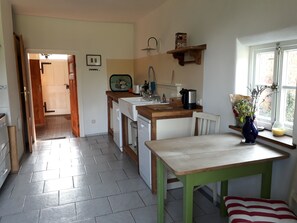 Kühlschrank, Ofen, Herdplatte, Geschirrspüler