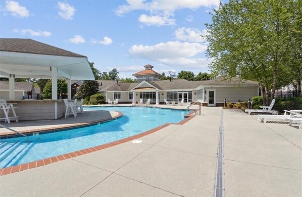 Pool - Mountain Jade Garden Condo Resort 2 bed 2 bath near Newport  News City Center (Newport News)