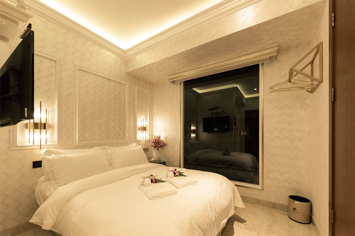 ห้องคอมฟอร์ทดับเบิล (AJ Residence 4) | เครื่องนอนระดับพรีเมียม, เตียง Select Comfort, ตู้นิรภัยในห้องพัก