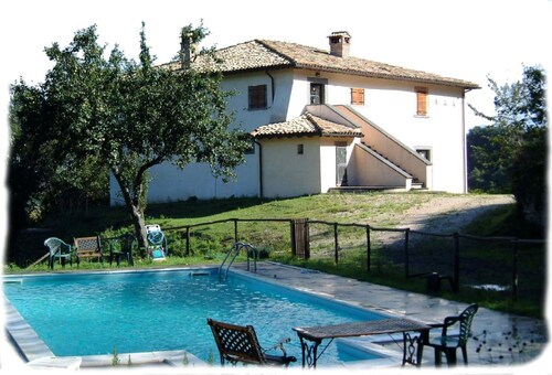 SALLEGROTTE - A Cozy Deep-in-the-Green Villa With Pool, Breathtaking View