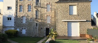 Modern T2, 300 m from the beach, free private parking