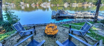 Red Sky Lake House - Tranquility at the lake! 