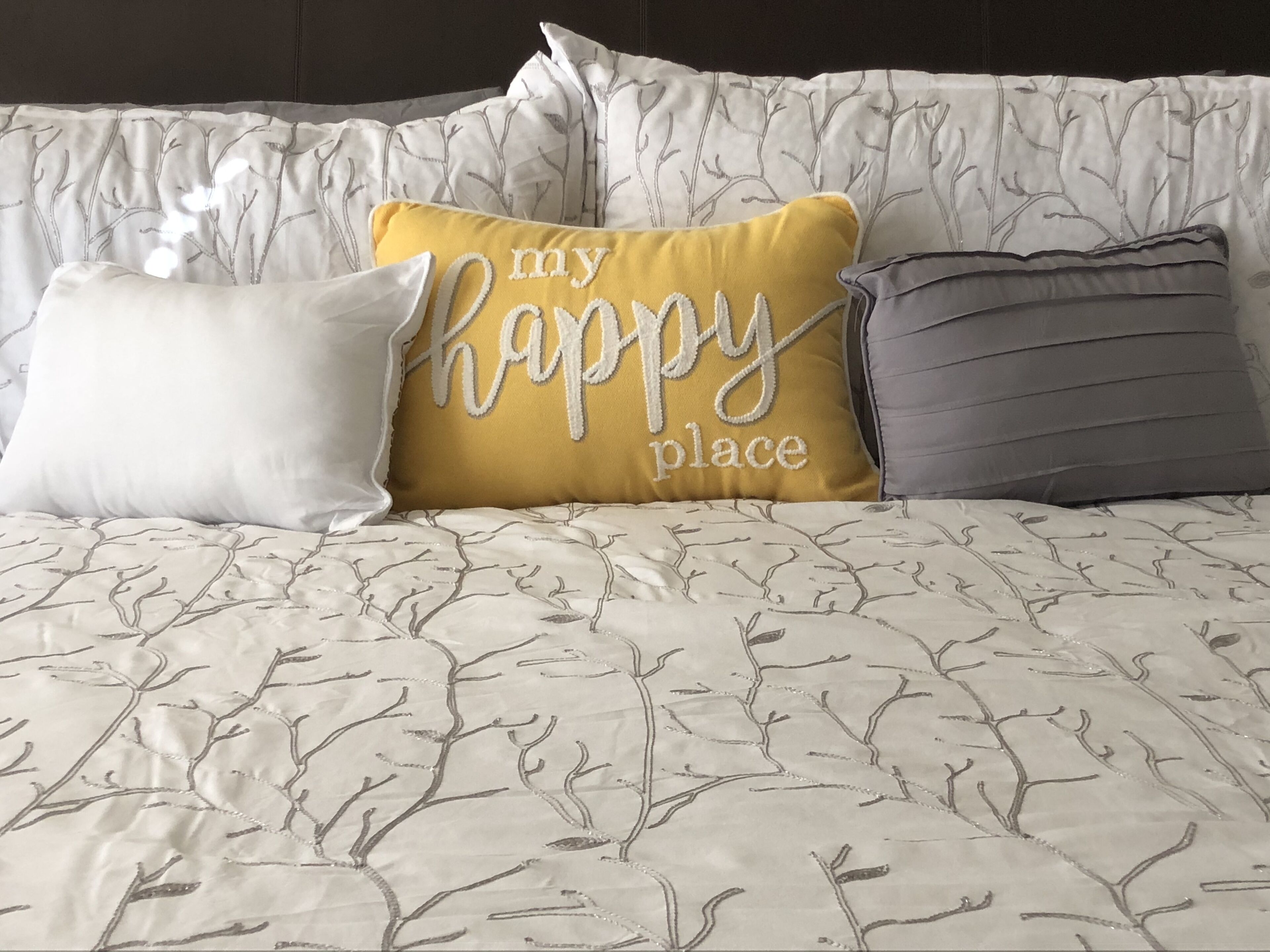 Spacious Luxury Apt in Sandy Springs- Pool View