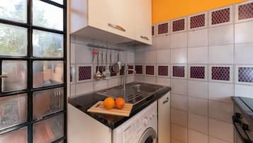 Apartment, 1 Bedroom, Terrace | Private kitchen | Full-sized fridge, microwave, stovetop, toaster