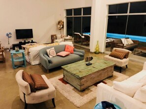 Living area - Playa Campo Ecological House of 5,500 m2 for 20 people (Chilca)