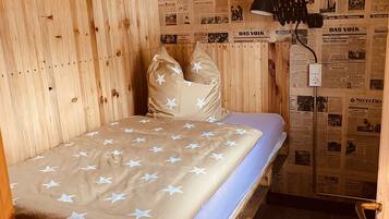 3 Schlafzimmer, Reisekinderbett, kostenloses WLAN, Bettwäsche