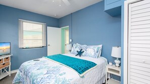 3 bedrooms, desk, iron/ironing board, free WiFi