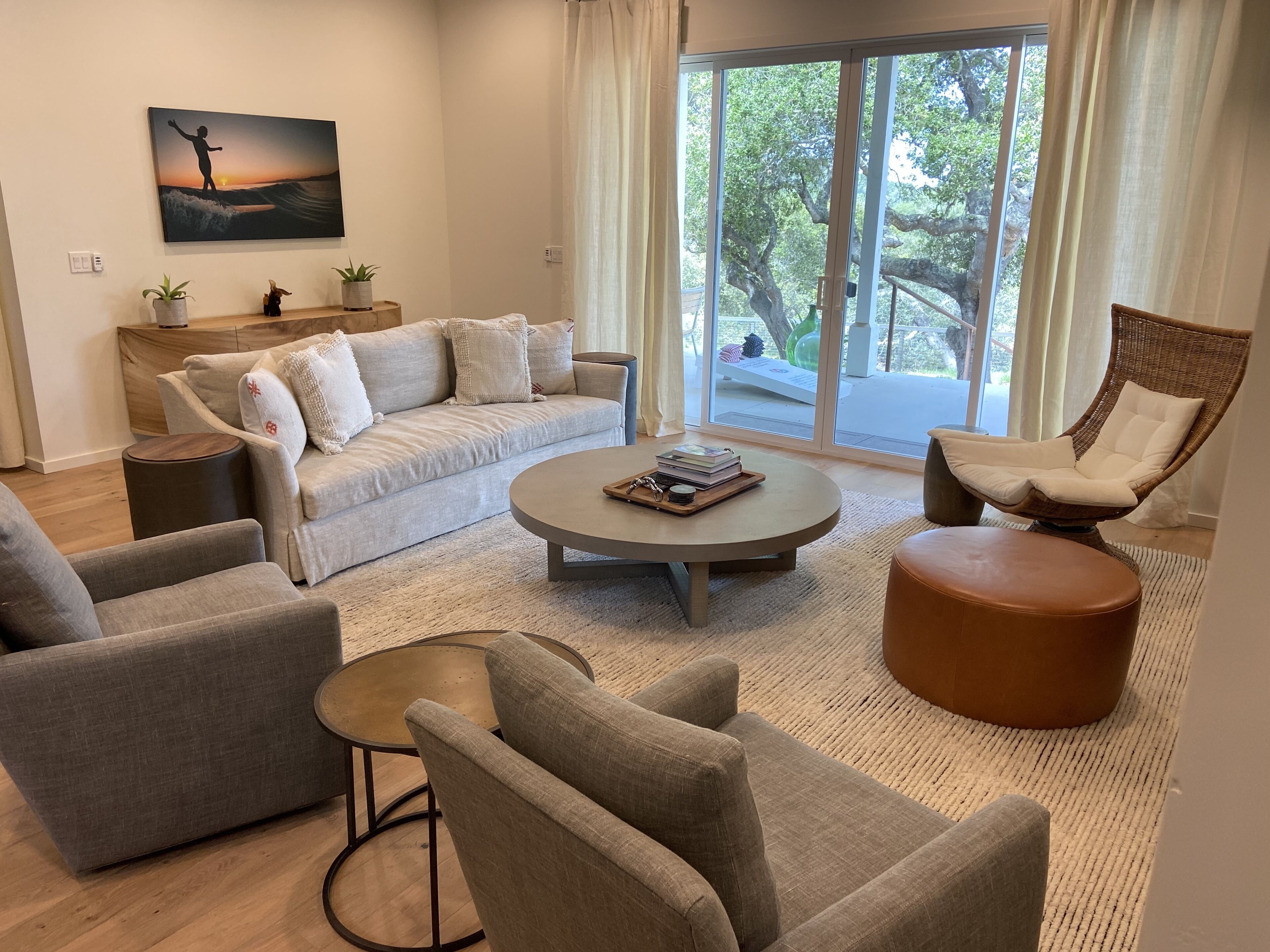 "Almost" Brand New 2020 "Modern Farm House ". Close to beach and wine country