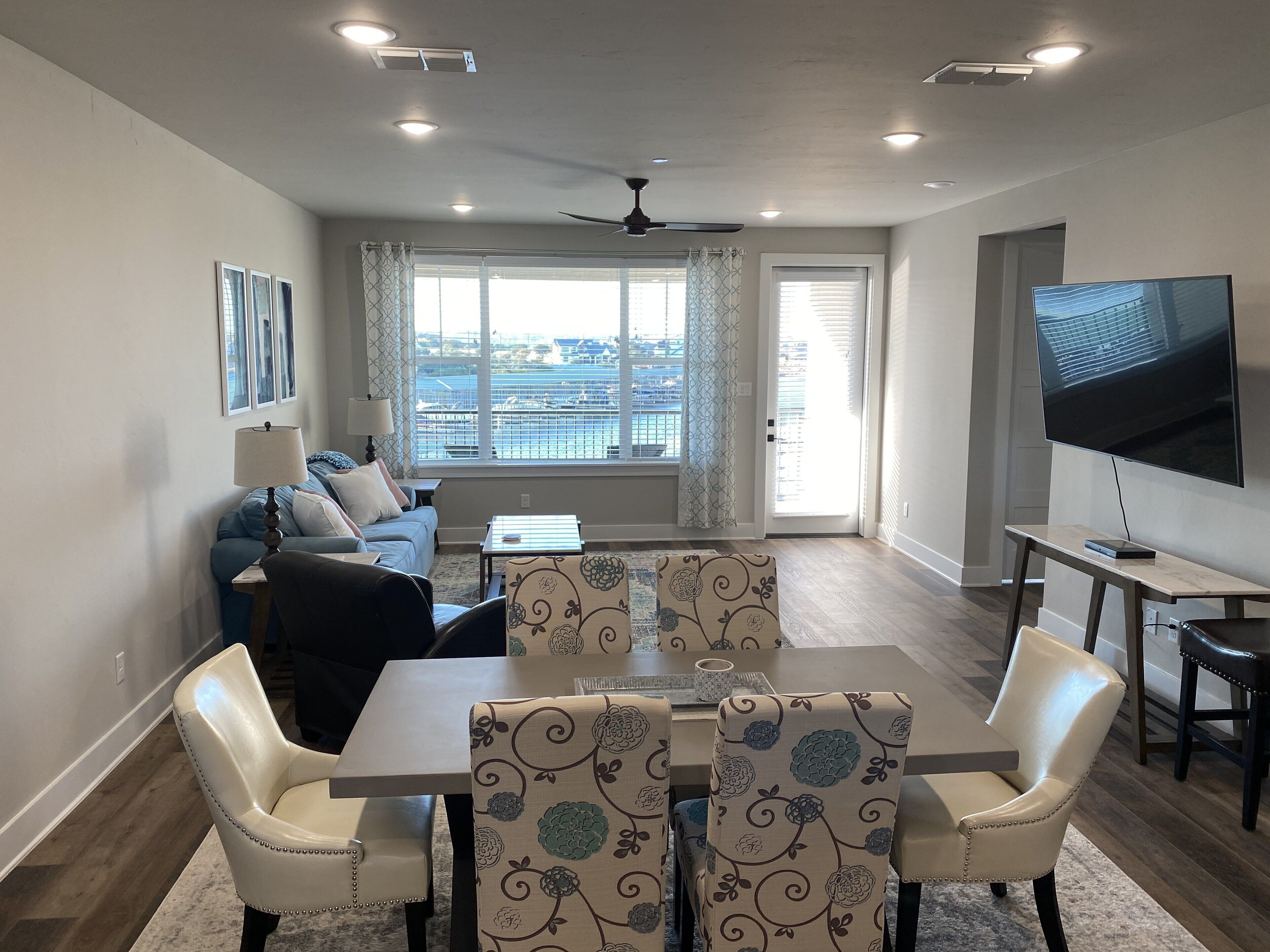 Breathtaking top floor 2BR 2BA condo overlooking Possum Kingdom Lake & marina