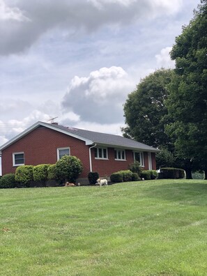 Exterior - ArkEncounter,Creation Museum,Bourbon & Wine Trail, Belterra Casino, Farm House  (Sparta)