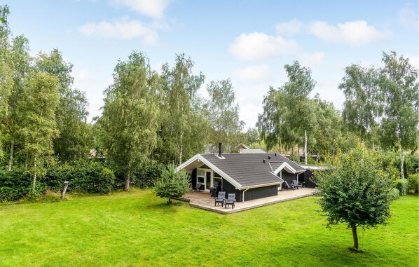 Exterior - 3 bedroom lovely home in Føllenslev (Føllenslev)