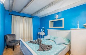 3 habitaciones, wifi gratis y ropa de cama