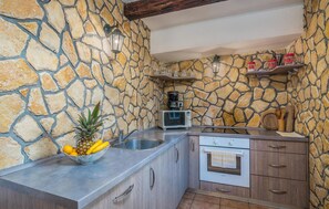 Geladeira, fogão, cooktop, lava-louças