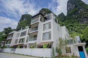 Fachada da propriedade