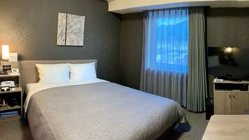 Skrivebord, wi-fi (inkludert) og sengetøy