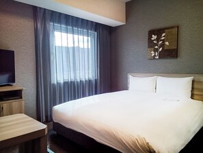 Chambre Double, non-fumeurs | Bureau, Wi-Fi gratuit, draps fournis