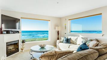 电视、DVD 播放器、影片库