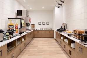 Daily cooked-to-order breakfast for a fee