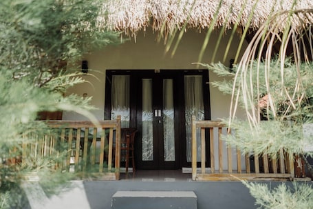 Deluxe Room | Terrace/patio