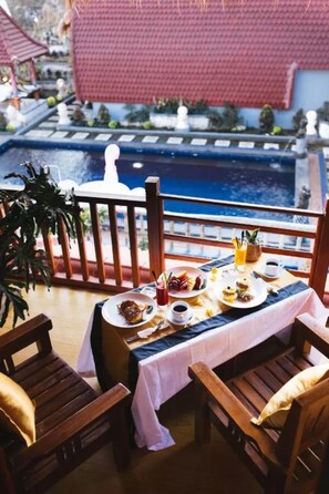 Daily cooked-to-order breakfast for a fee - Sentulan Garden Villa (Penida Island)