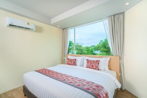 Blackout curtains, free WiFi - Charcoal Panwa Beach (Wichit)