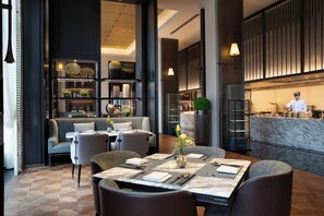 Dining - Suning Zhongshan Golf Resort (Nanjing)