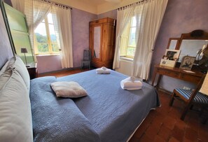 4 chambres, fer et planche à repasser, Wi-Fi