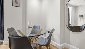 Interior - Brand New Unique 2 Bedroom Apartment (Reading)
