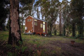 Exterior - Raintree Farmstay by Tiny Away (Sarsfield)