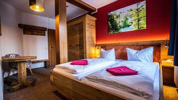 Doppelzimmer | 1 Schlafzimmer, VerdunkelungsvorhÀnge, kostenloses WLAN, BettwÀsche