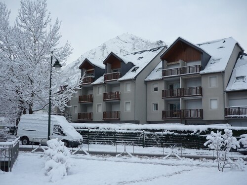 DUPLEX  de 4 A 9 Pers dont 3 enfants mineurs  AU COEUR DU VILLAGE