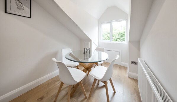 Appartement | Restauration dans la chambre