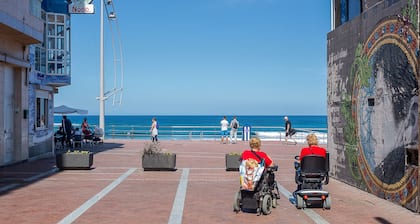 Flatguest Paez Suites + Beach + WiFi