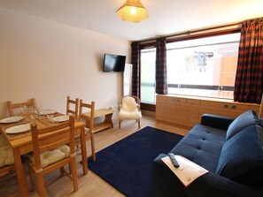 TV - Charming 2-Room Mountain Condo for 6, Renovated, Balcony, Parking - Montgenèvre (Montgenèvre)