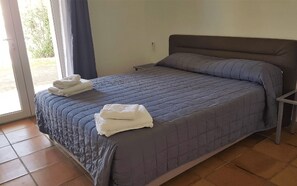 1 chambre, literie fournie