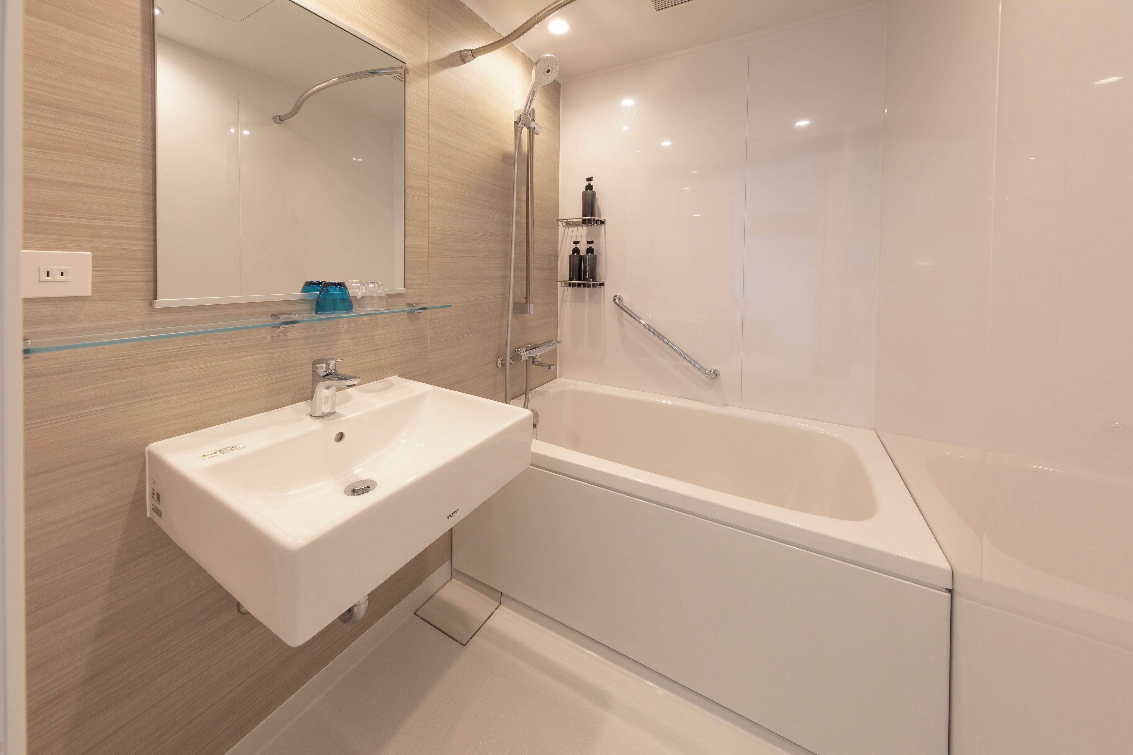 separate bathtub and shower, deep-soaking bathtub, free toiletries