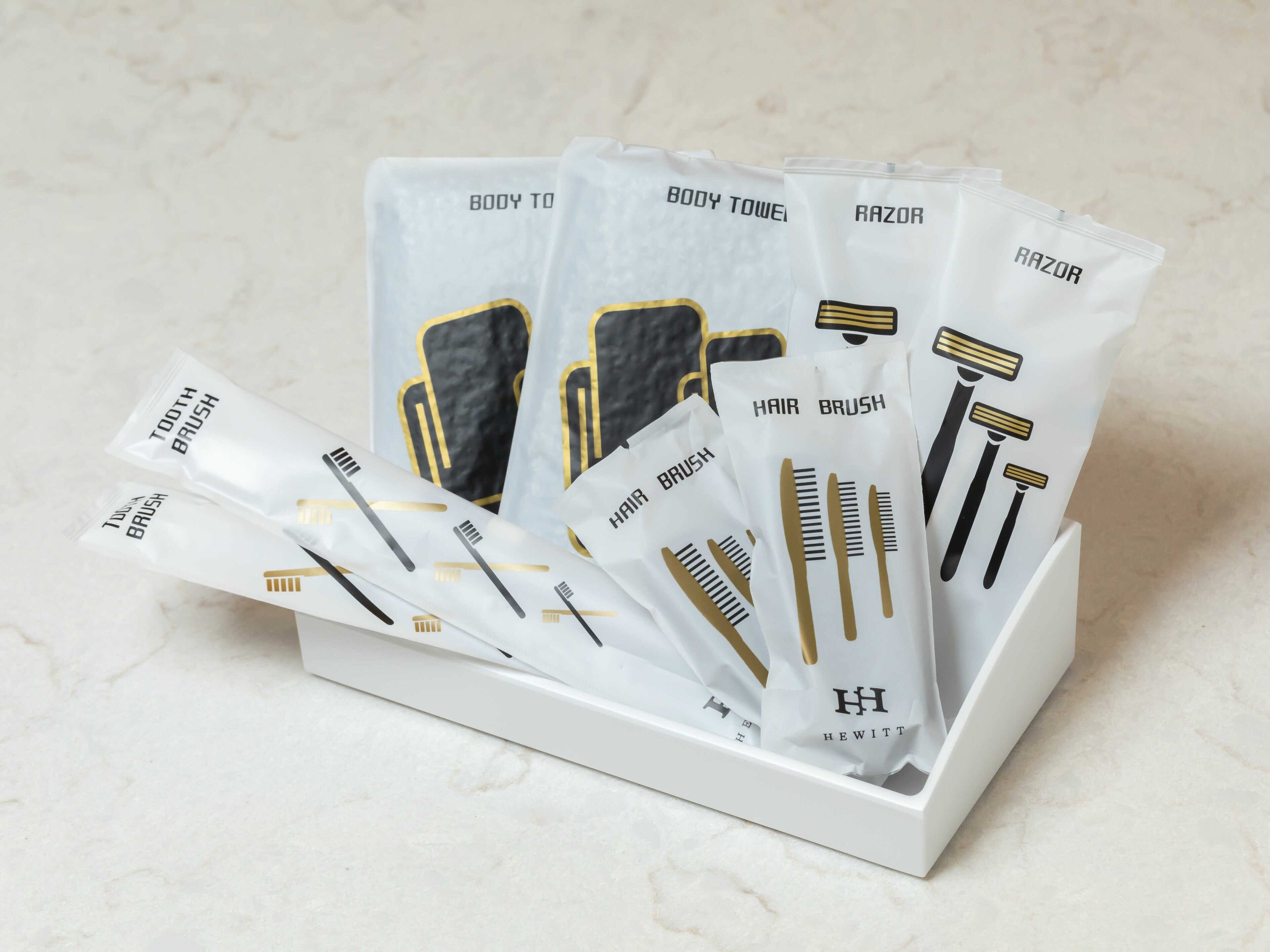 triple room (1double＋1single bed) | 1 bedroom, desk, iron/ironing board, free wifi