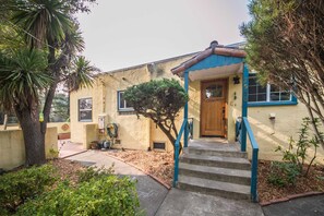 Basic House, Multiple Beds | Exterior - Downtown Sebastopol Within Minutes of Wineries (Sebastopol)